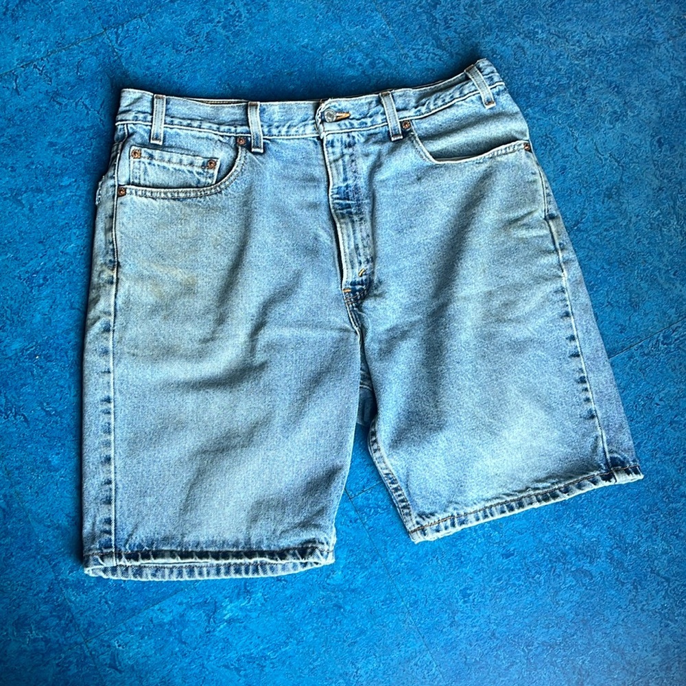 Levi’s Baggy Dad Jorts
